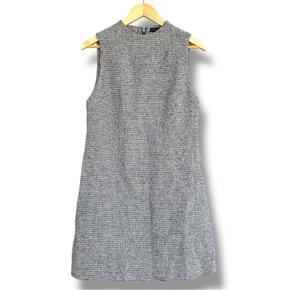 Alice + Olivia Employed Coley Black/White Tweed Sleeveless A-Line Mini Dress (6) - Picture 2 of 14